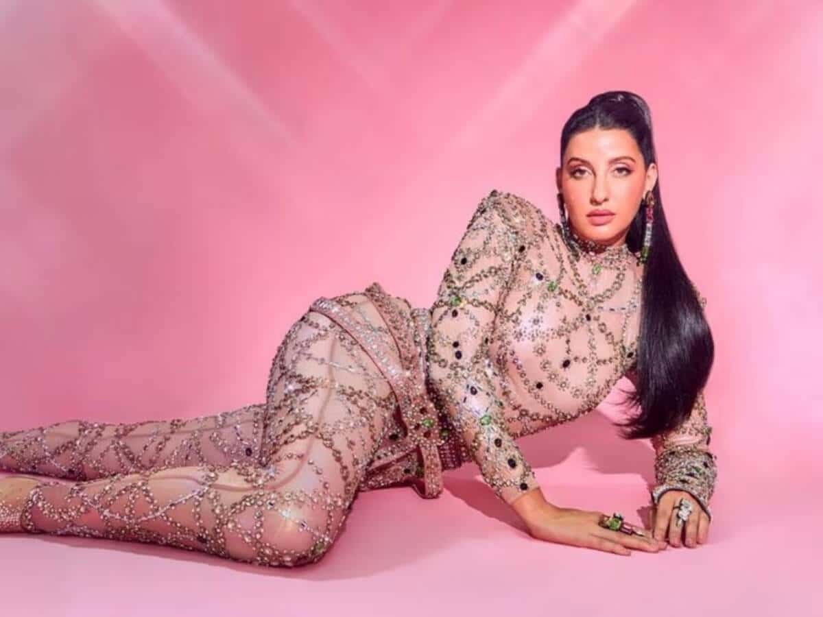 Nora Fatehi & Sunidhi Chauhan Live NYE 2024 | Las Olas thumb 2