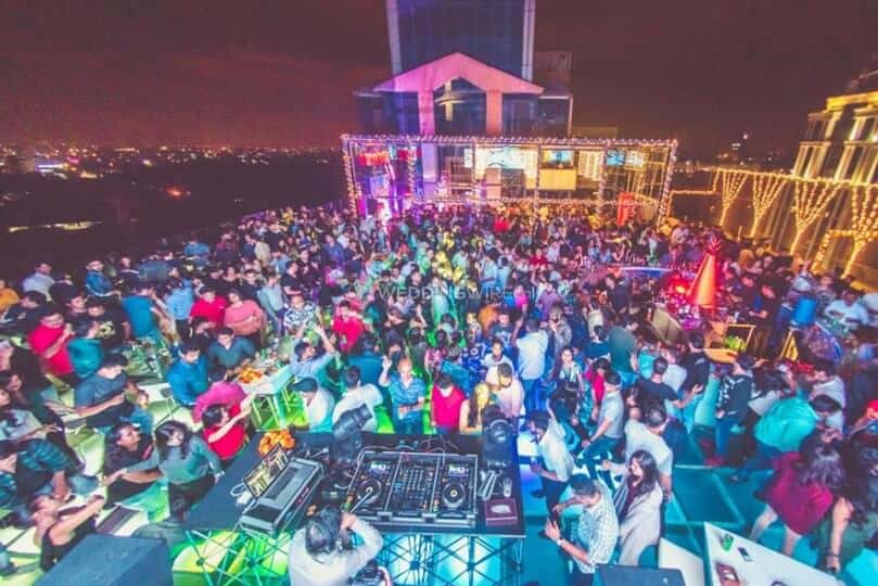 Friday Night At Sanhez Ub City thumb 2