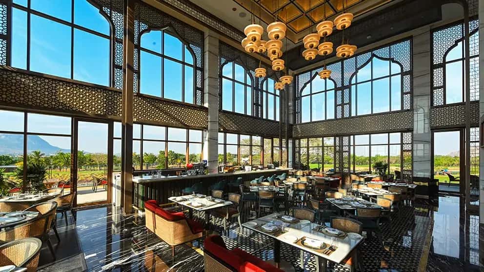 New Year's Gala Dinner at The Aviary thumb 3