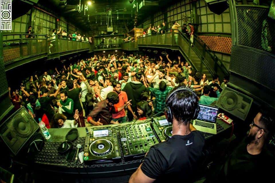 Comio EVC 365 Feat D'Angello & Francis thumb 4