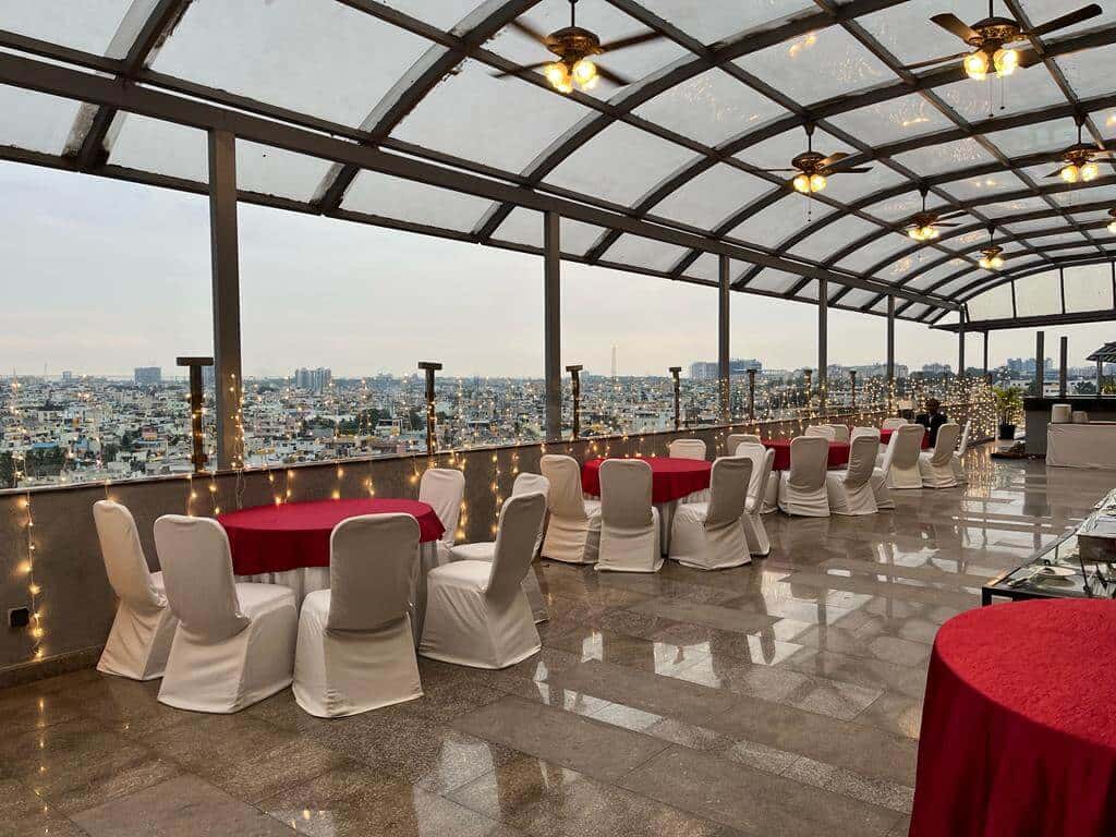 NYE 2023 - Biggest Rooftop And Pool Side Party thumb 4