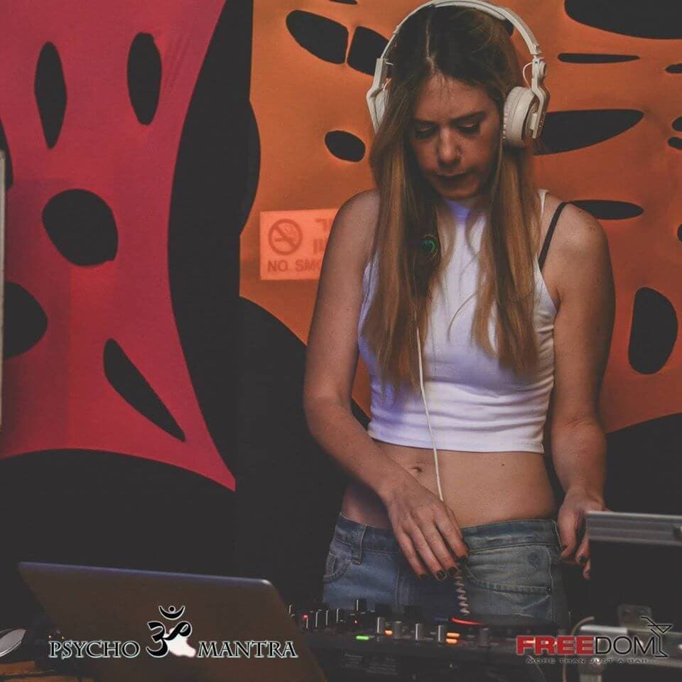 Artist: Dj Shugi Born