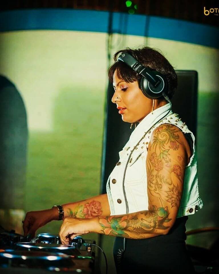 Artist: Ayesha Pramanik