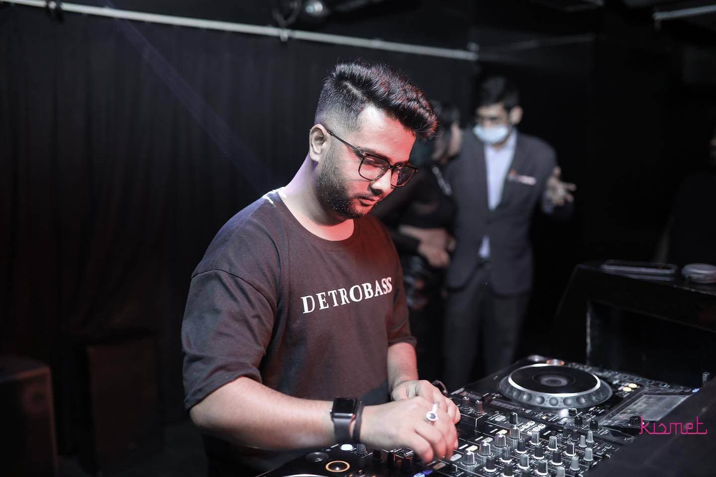 Artist: DJ Detrobass