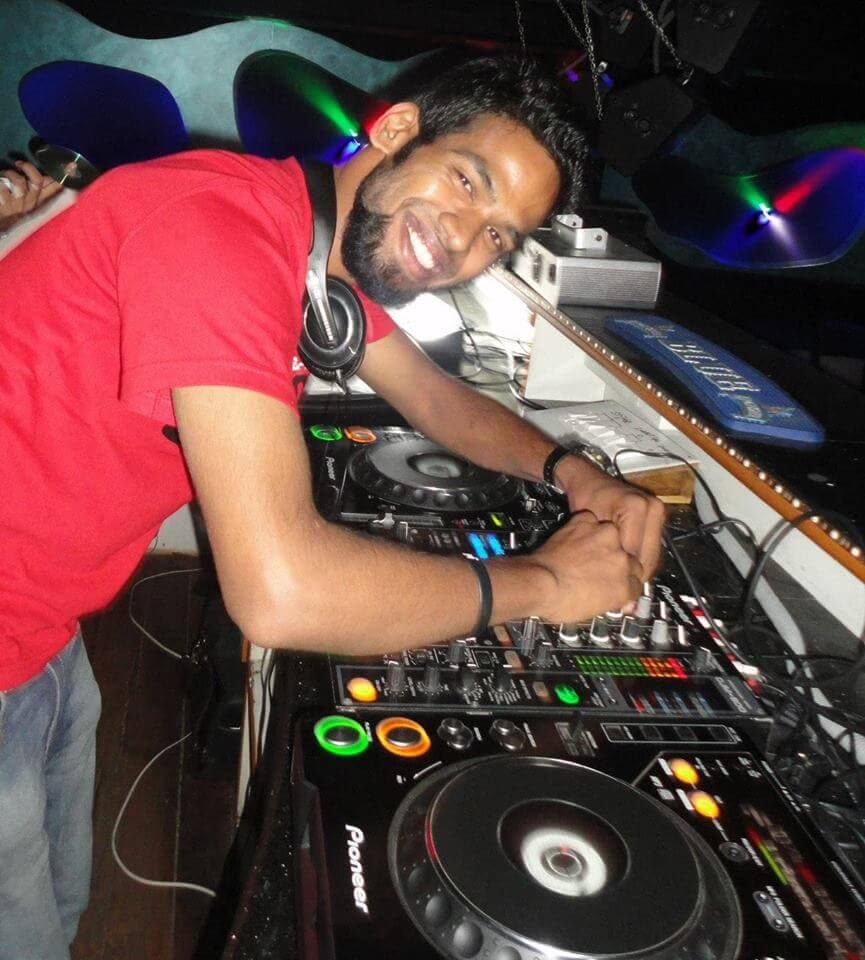 Artist: Scott William