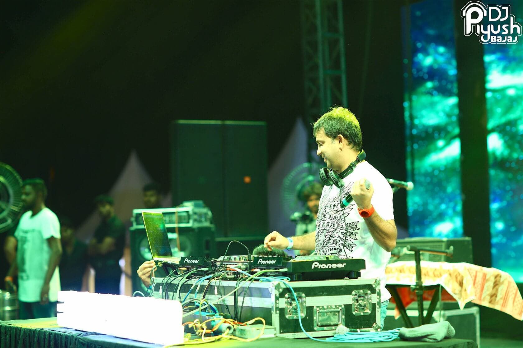 Artist: DJ Piyush Bajaj