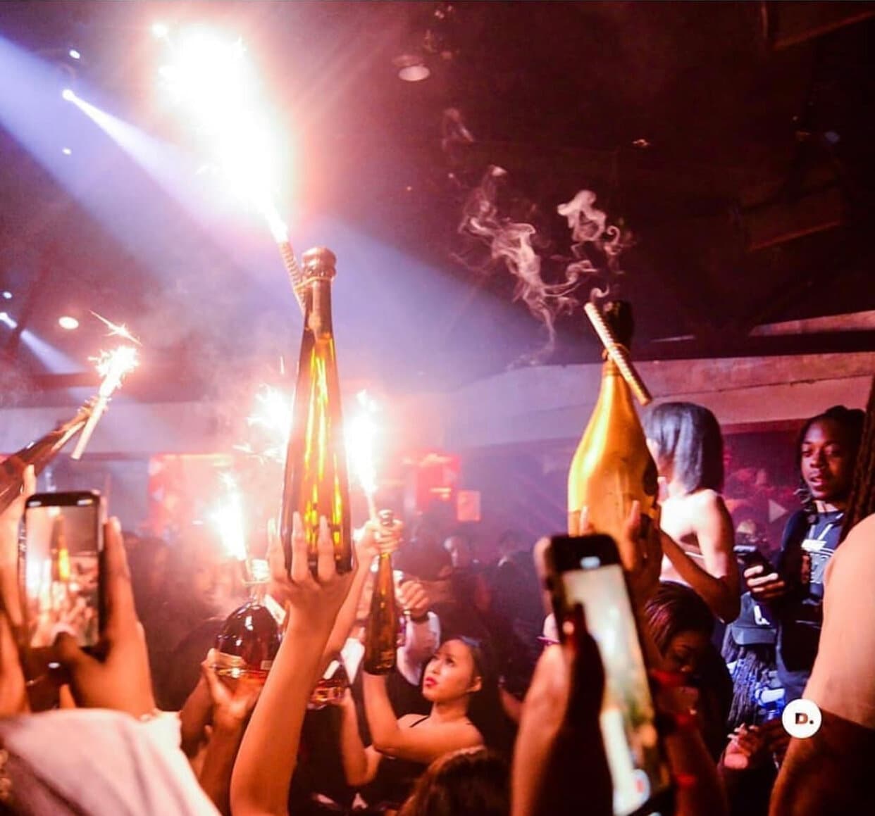 Funky Friday Ladies Night at Chugg Bar, Church Street thumb 3