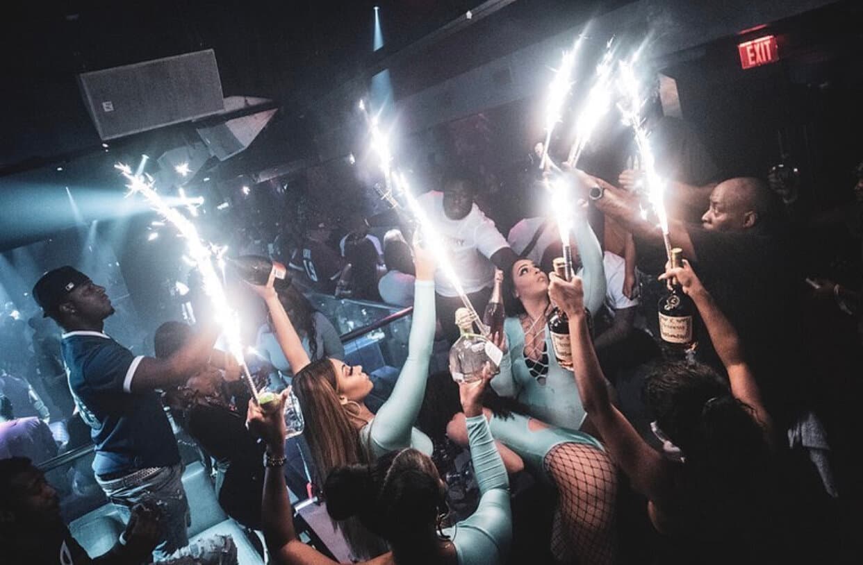 Funky Friday Ladies Night at Chugg Bar, Church Street thumb 4