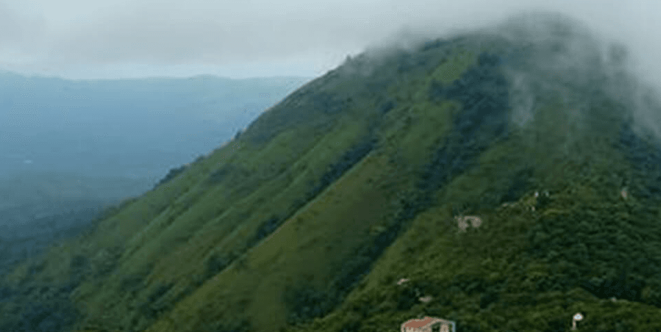 Mullayanagiri Trek / Trek Pool