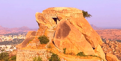 Hike to Madhugiri fort- Wanderophile