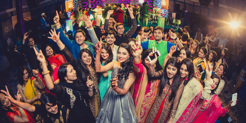 Friday Bollywood Essence Night  | Drava