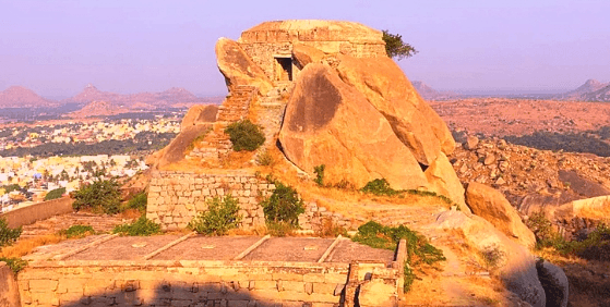 Hike To Madhugiri Fort- Wanderophile