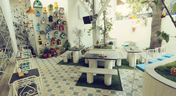 Hoppipola, Mumbai, Khar