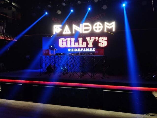 Fandom at Gilly's Redefined