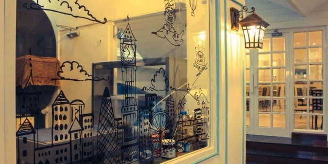 The White Room - Coffee & Kitchen