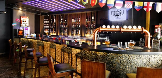 Visual Sensation - Big Pitcher