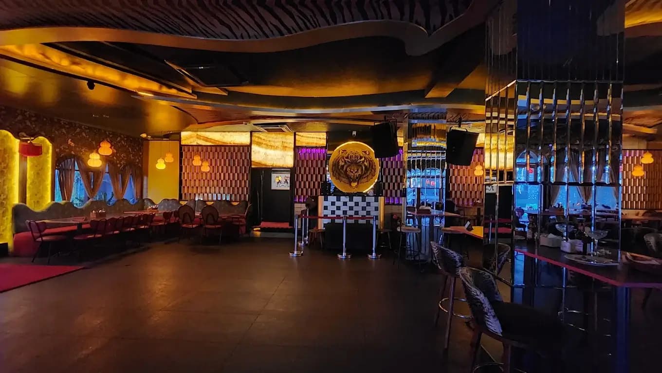 Venue: Badmaash Lounge