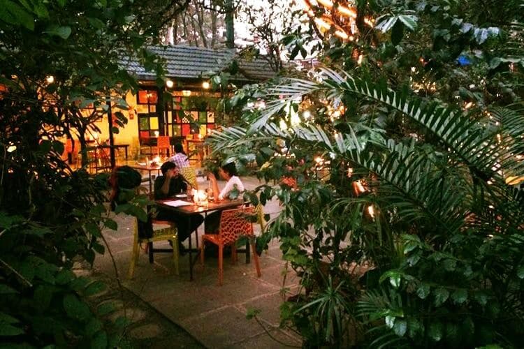 Venue: Bistro Claytopia