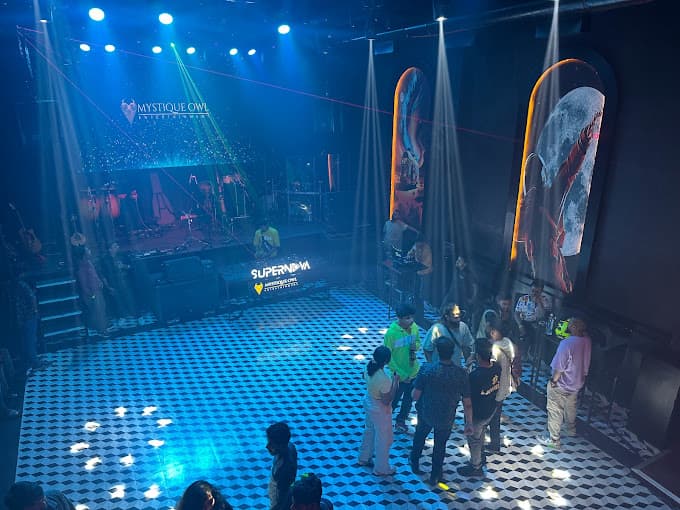 Venue: Supernova Super Club