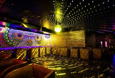 Venue: NoLimmits Lounge and Club