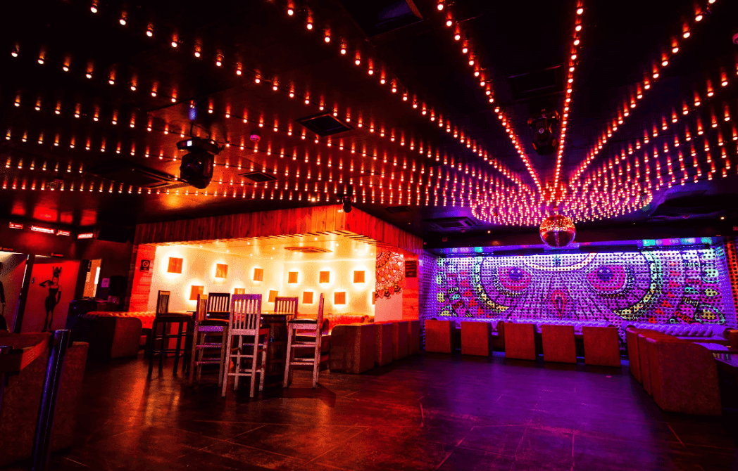 Venue: NoLimmits Lounge and Club