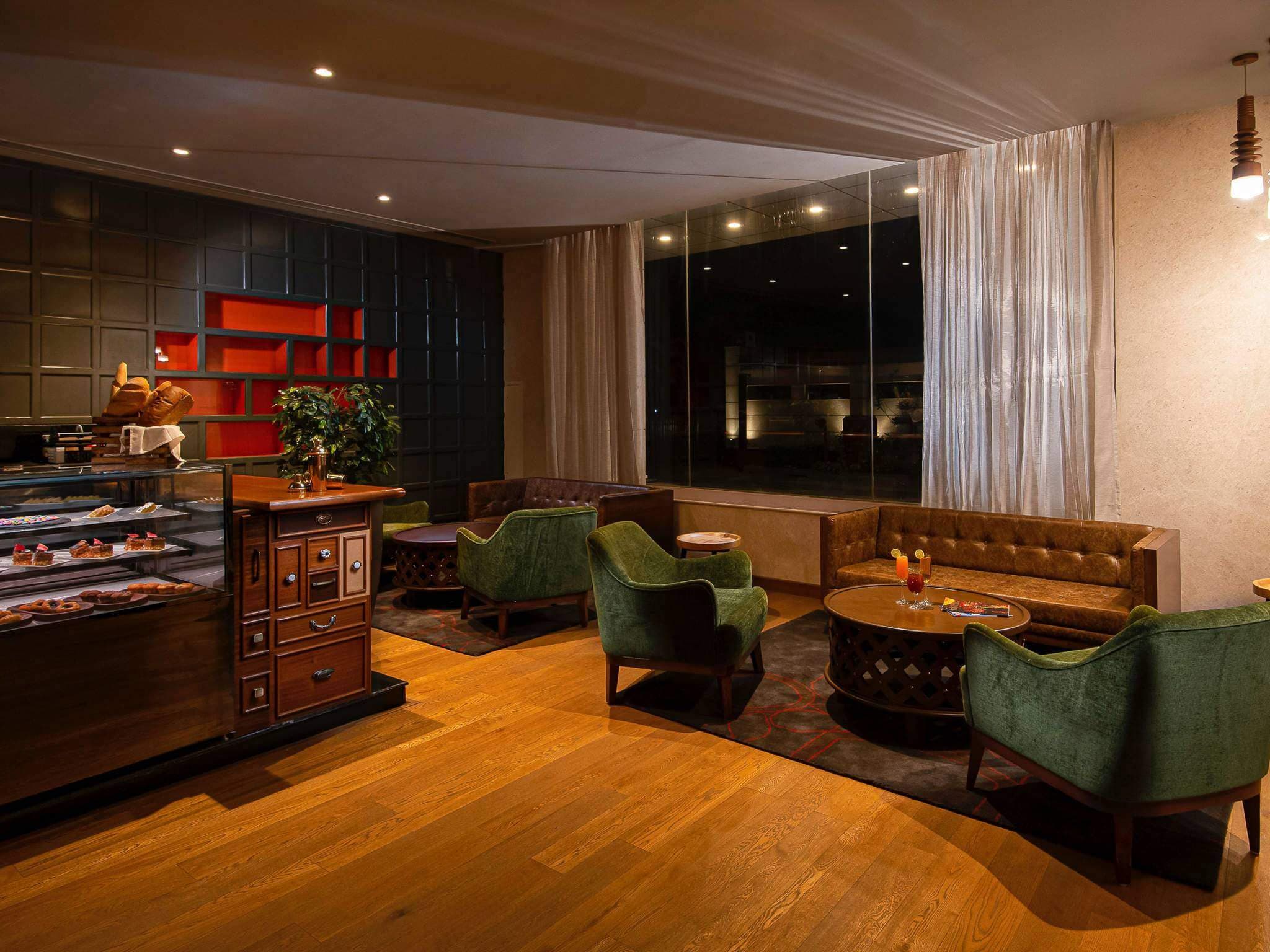 Venue: Grand Mercure Bengaluru at Gopalan Mall