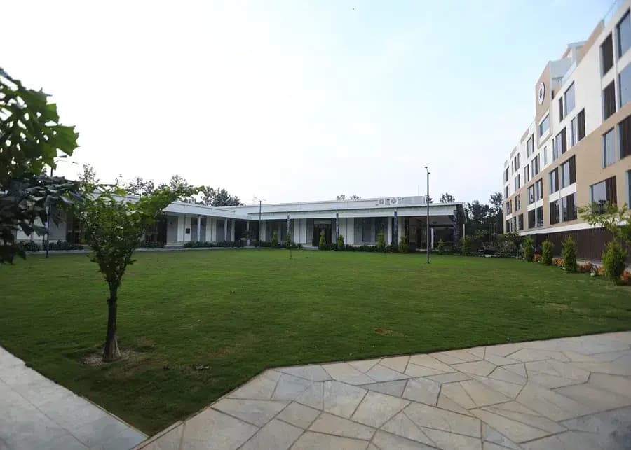 Venue: VRR Astoria Resort & Convention Center