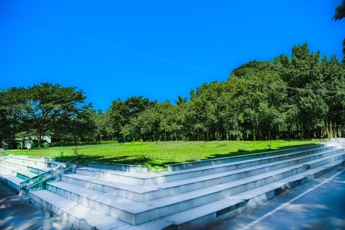 Venue: Mangala Kalyana Mantapa Lawn