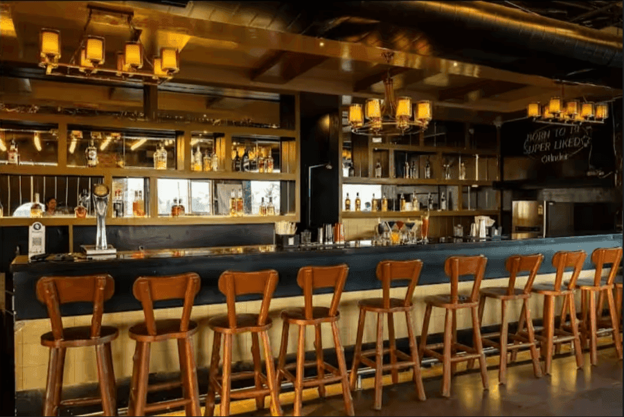 Venue: Molly's Rooftop Bar and Lounge