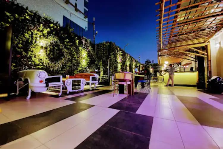 Venue: PubliC The Rooftop Bar & Kitchen