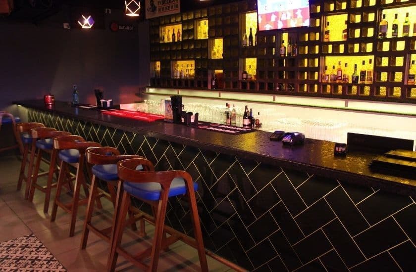 Venue: Gilly's Resto-Bar Kundanahalli