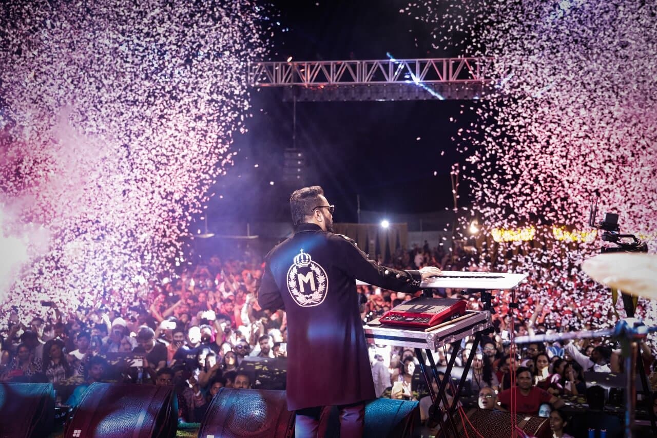 Venue: Las Olas, Baga Beach