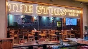 THE STUDS - Sports Bar & Grill