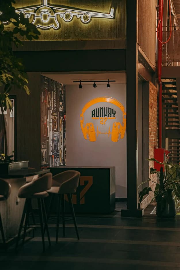 Runway 27 Taproom and Kitchen