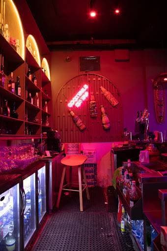 Venue: Raw Experiences