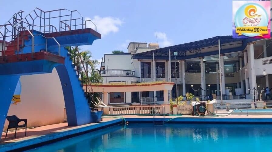 Country Club kandiwali mumbai