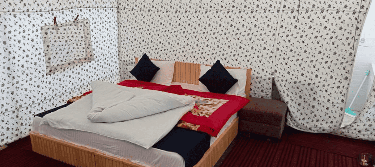 Venue: Zaranka River Side Camp Kasol