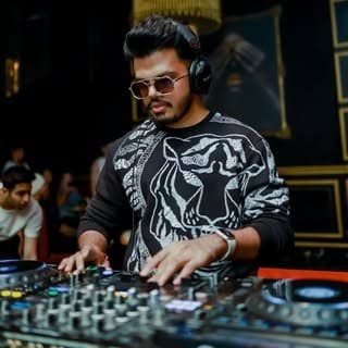 DJ Hardik