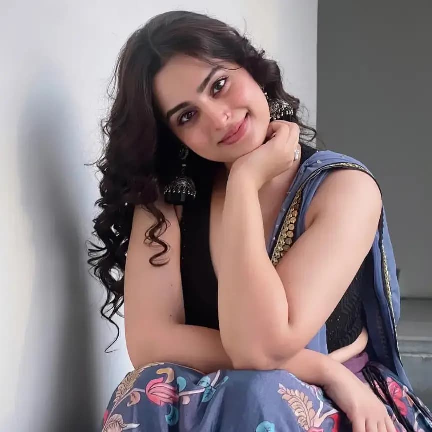 Ayesha Khan