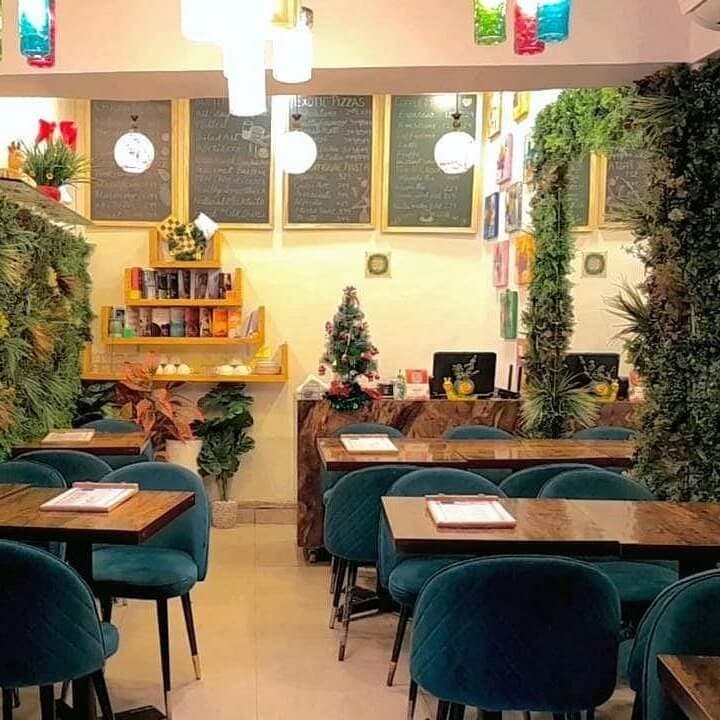 ShellBeacon Cafe, Bar & Kitchen